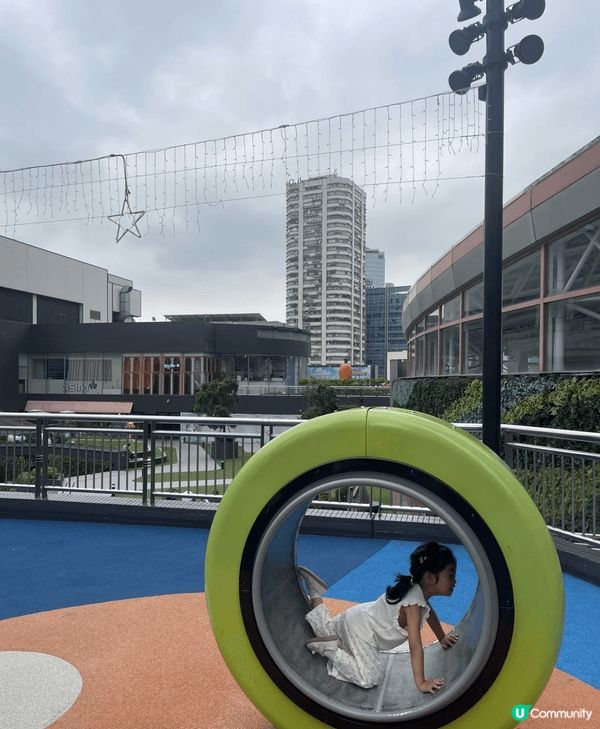新都會廣場5樓有個「歷奇公園」，上星期同孫女去！地方闊落，有...