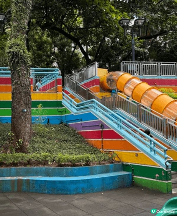 香港公園彩虹遊樂場！有大型繩網陣、攀爬架、同市區少見嘅大沙池...