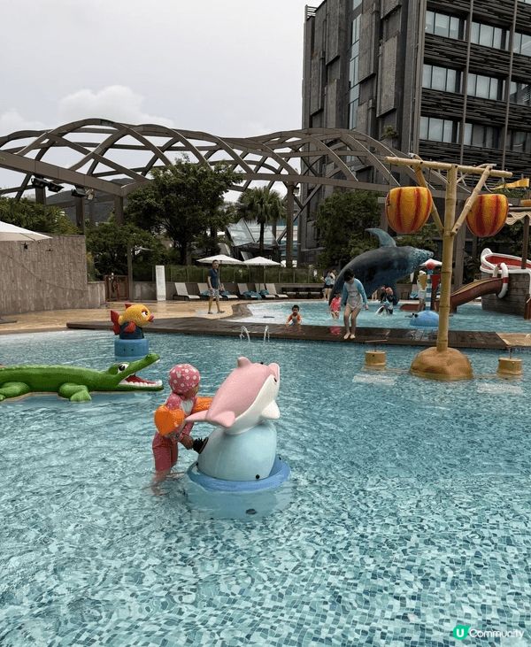 香港海洋公園萬豪，側門直通海洋公園同地鐵站，位置滿分。一入大...