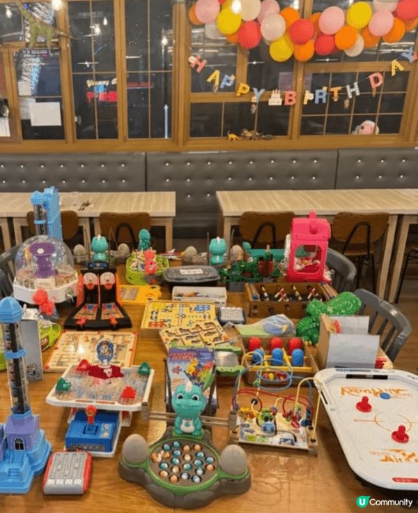 今次想同大家講呢間親子餐廳，有部揸車嘅遊戲機俾佢玩，非常驚喜...