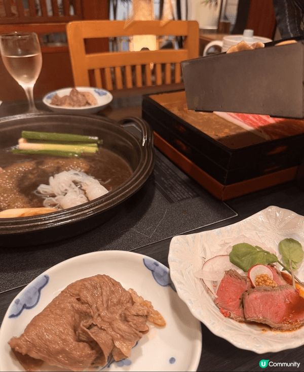 唔使400港紙就食到黑毛和牛赤身肉＋三種肉類嘅壽喜燒自助餐！...