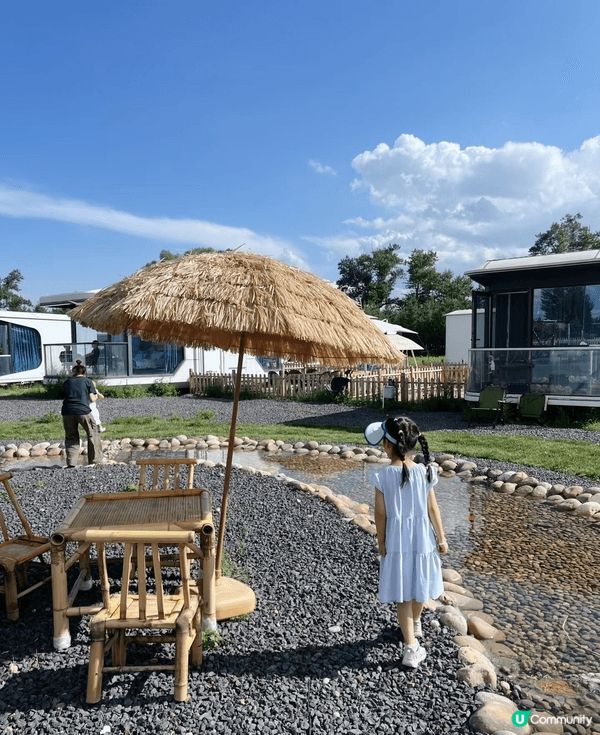 暑假就係要畀小朋友盡情放電！睇住佢哋喺溪水入面潑水、捉魚仔，...