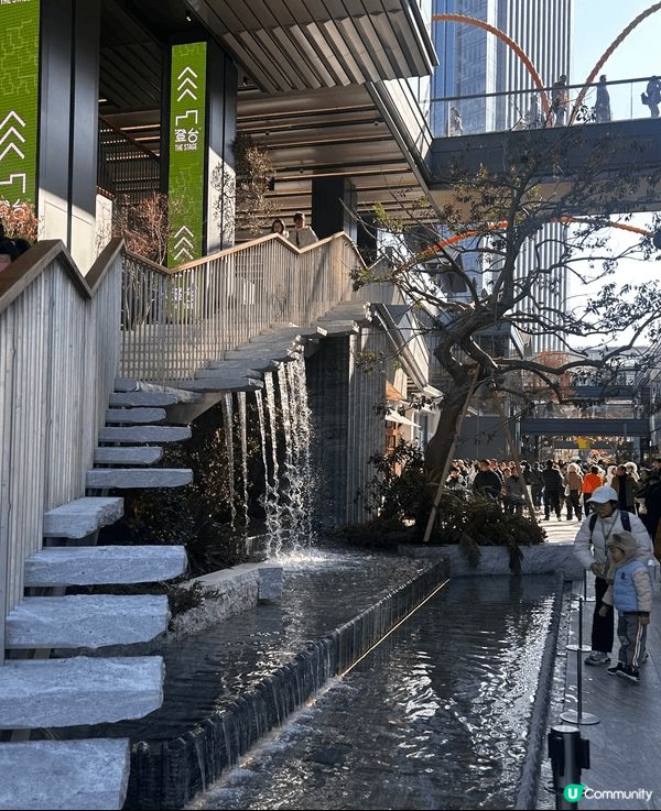 而家內地好多商場嘅戶外設計真係好落本，好似蘇州萬象天地咁，將...