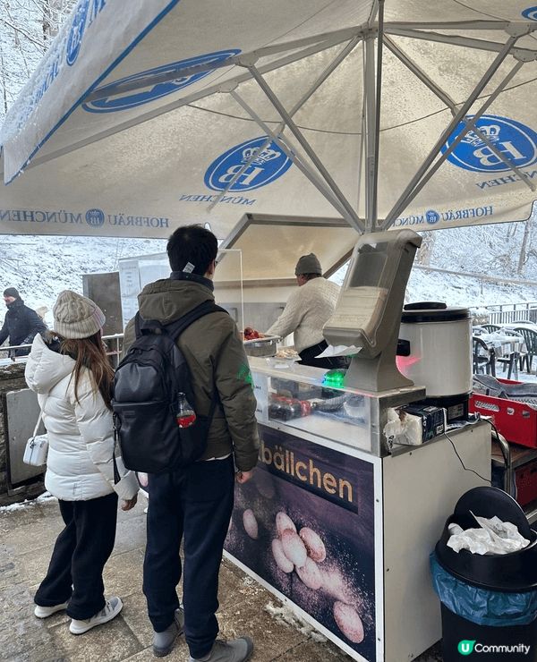 去到德國新天鵝堡附近，除咗睇到童話般嘅城堡，仲有一款好特別嘅...