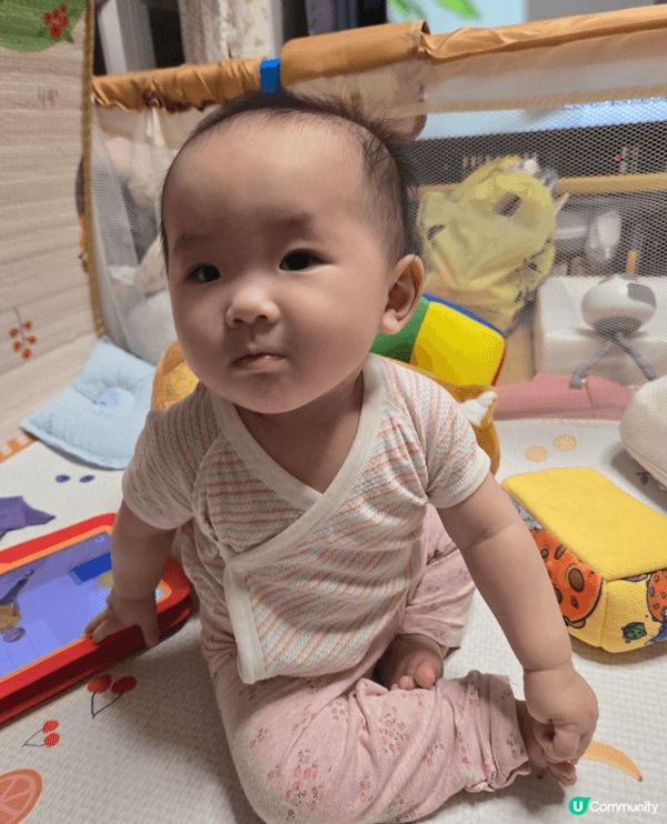 一定要有既育兒好物，包括帶BB走圍去既嬰兒車、可以放BB入去...