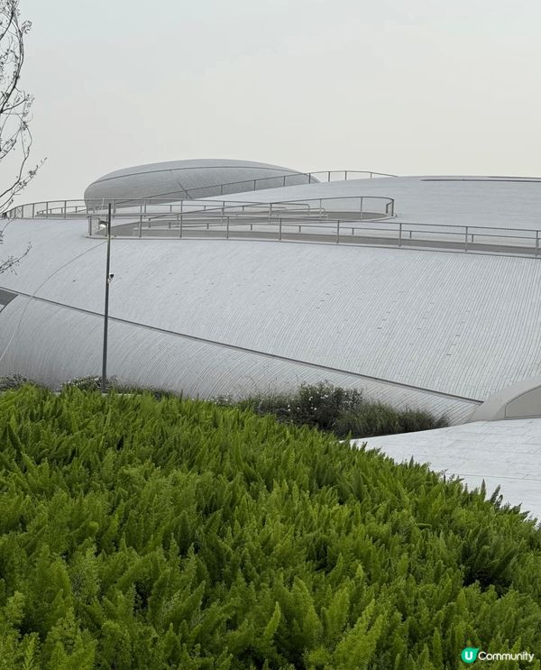 深圳灣文化廣場係深圳嘅新文化地標，2025年尾開幕，成個廣場...