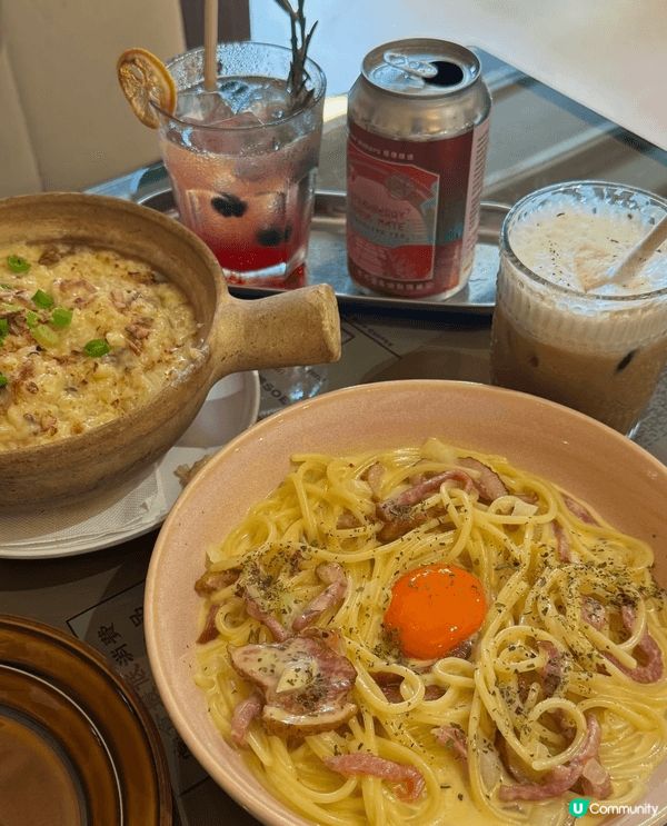 一定要推薦大安茶冰廳！呢間中西合璧嘅茶餐廳😋🥢！佢哋個men...