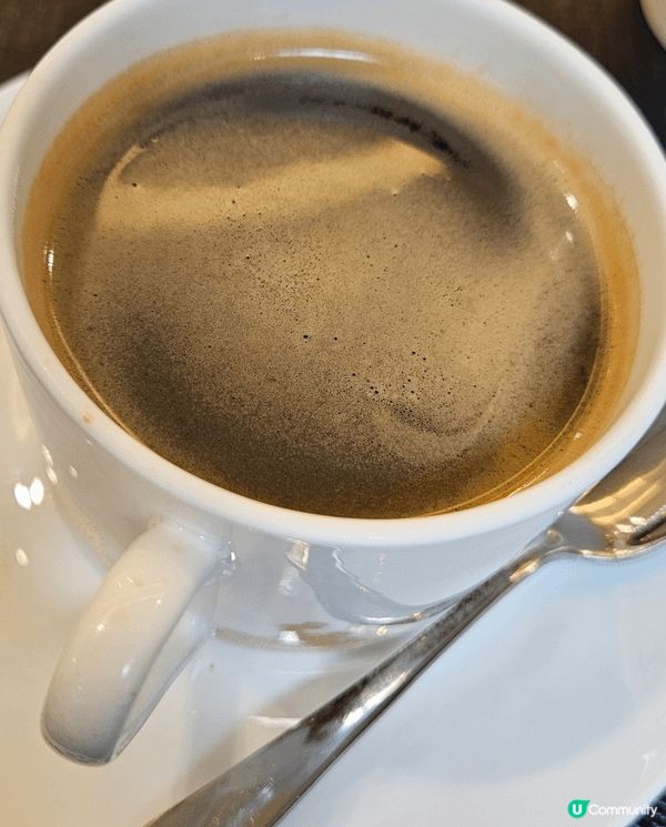 去咗ifc呢間cafe Dalloyau  佢嘅蛋糕靚到真係...