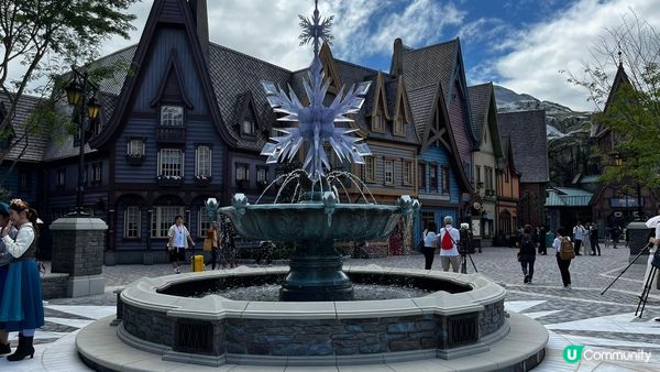 全球首個Frozen主題園區❄️魔雪奇緣世界⛄