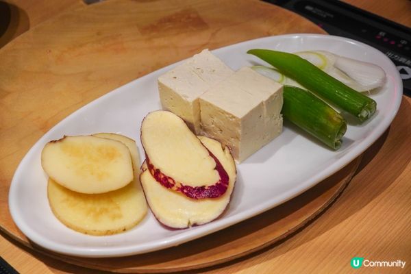 【提供新鮮蔬菜和肉類的涮涮鍋專門店】