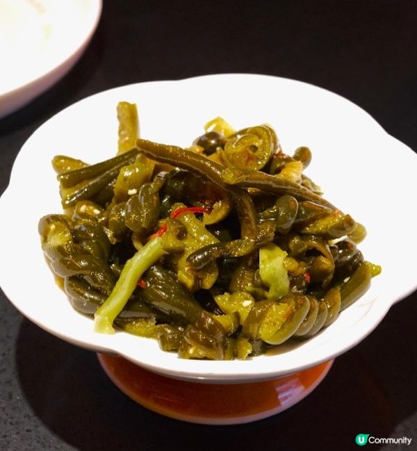 來到探魚當然要食烤魚啦！見到佢種類都幾多，有唔同?味道選擇，...