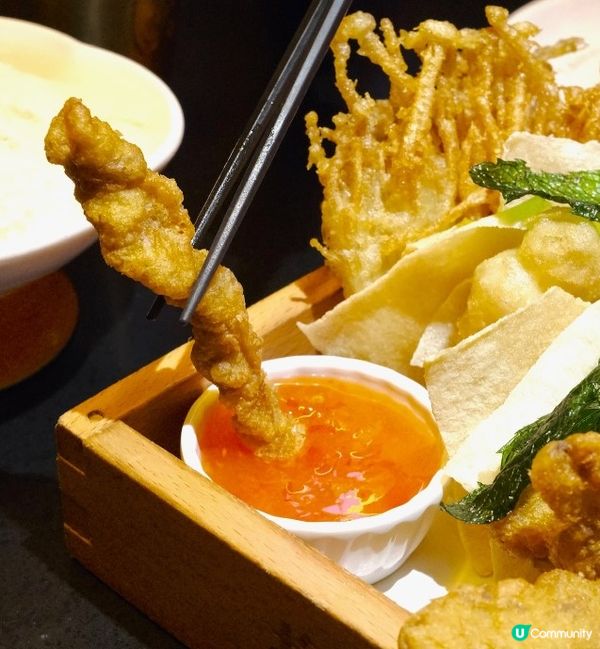 來到探魚當然要食烤魚啦！見到佢種類都幾多，有唔同?味道選擇，...