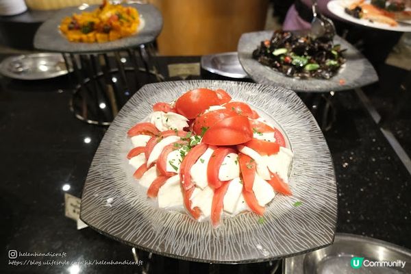 【吃下土瓜灣】毒樂樂生蠔蟹腳暴肥餐 - 8度餐廳