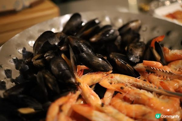 觀塘美食攻略 半自助餐 放題 登堂 downtown 菜單 MENU 盆菜 外賣 堂食 2023 西餐 到會 和牛 牛扒 A5 刺身 海鮮 甜品 下午茶 興業街 The Wave 酒店 行李箱 工廈