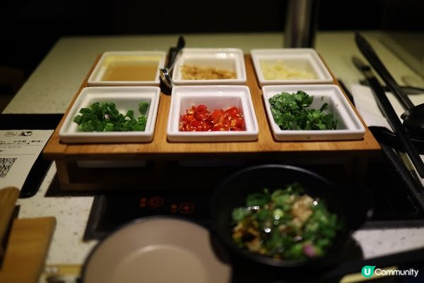 銅鑼灣美食攻略 火焰麻辣雞煲 雞肉嫩又滑 米走雞 Deluxe Running Chicken Deluxe 火鍋 堂食 外賣 黃藍 餐牌 觀塘 半價 優惠 太子 長沙灣 大埔 FACEBOOK 堂食