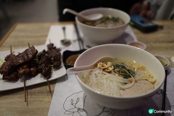 Le Viet 主打新派越菜，菜式做得精緻，價錢抵食足料，越式生牛河、牛油焗大頭蝦、椰青海鮮焗飯及金不換白酒煮蜆都是招牌菜。 THE ONE 消費券優惠 尖沙咀美食攻略 牛肉湯河 法包 串燒 牛腩咖哩