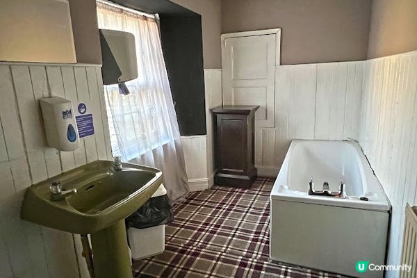 英國 蘇格蘭猛鬼酒店The Drovers Inn