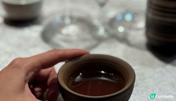 吃得滋補與氣派。獅房菜