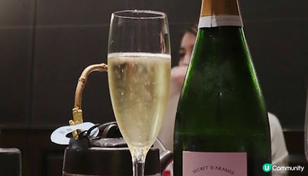 吃得滋補與氣派。獅房菜