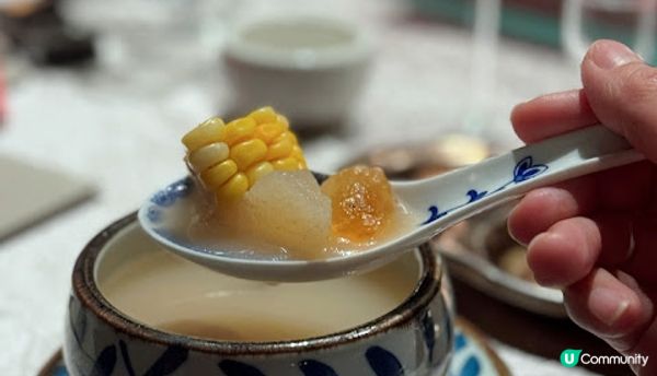 吃得滋補與氣派。獅房菜