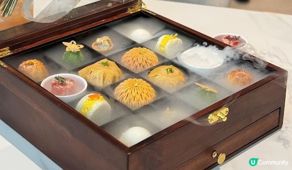 打開盒子沐花香。合和酒店咖啡廳