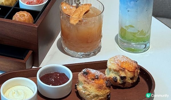 打開盒子沐花香。合和酒店咖啡廳