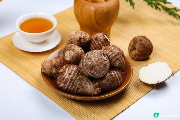 芋頭含有蛋白質、營養元素、維生素桑樹甙等幾種成份