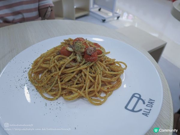 【吃下上水】文青風全白咖啡廳 - All Day Cafe