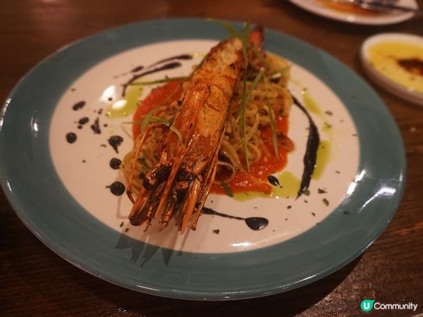 靜靜地享受美食