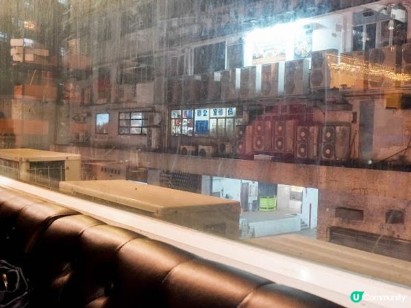 【飲食】觀塘．工廠大廈內擁有cafe & 酒吧格調的西餐廳｜i kitchen