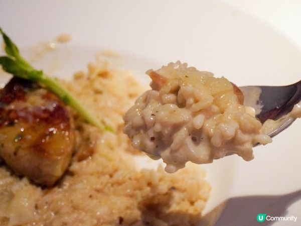 【飲食】觀塘．工廠大廈內擁有cafe & 酒吧格調的西餐廳｜i kitchen