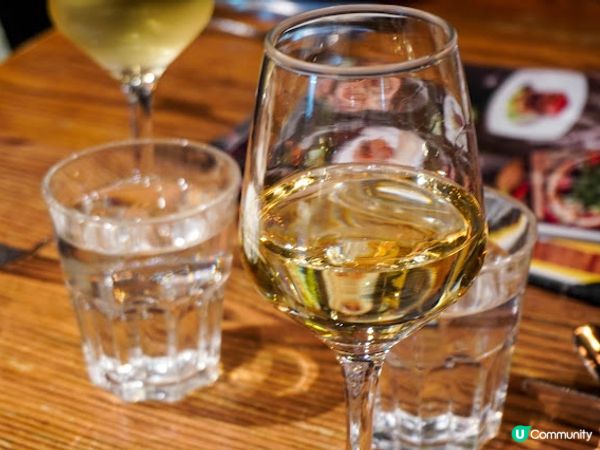 【飲食】西營盤．親民高質的西餐廳 x 中西合壁的ꜰᴜꜱʜɪᴏɴ菜｜Cafe 2 Oyster n Grill