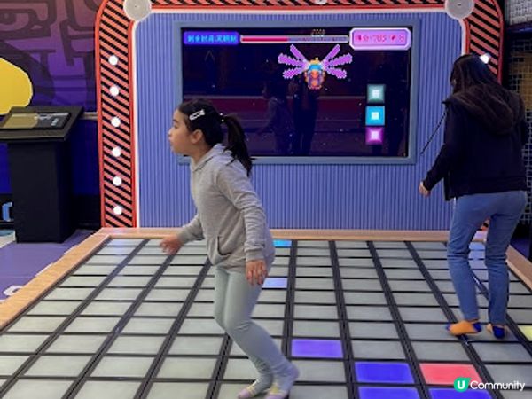 深圳親子遊 | 大人細路都啱玩 x 超級多嘢玩 x 低至$197.5玩足全日。室內潮玩街區 HOP-DX