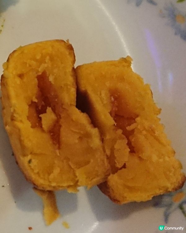 內有切面包裝-Ritz Carlton尊貴燕窩奶皇月餅😋