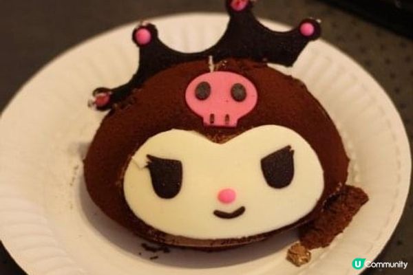 #Kuromi 卡通造型蛋糕永遠都有其捧場客。影相打卡一流。
