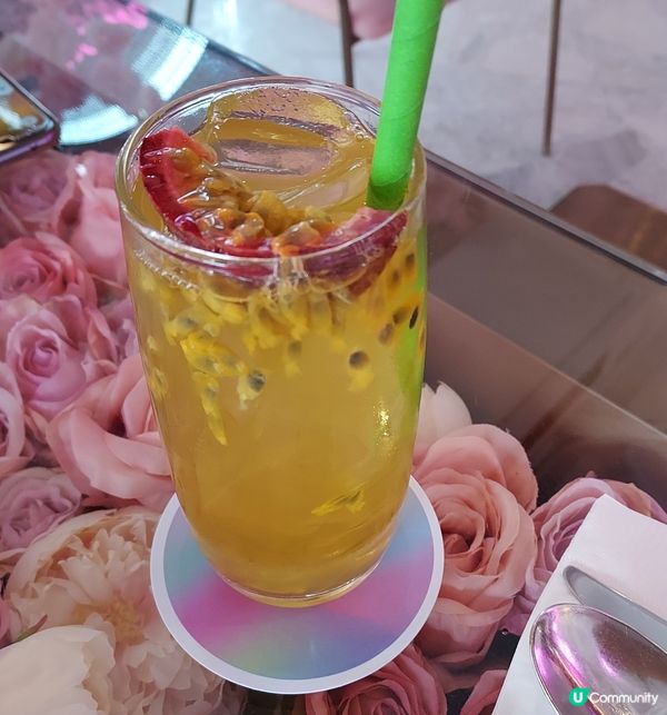 粉紅色系列，以花入饡，童話式的場面好浪漫，好適合女仔打卡，而...