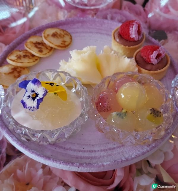 粉紅色系列，以花入饡，童話式的場面好浪漫，好適合女仔打卡，而...