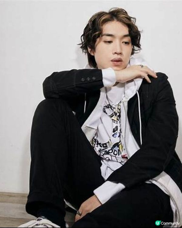 柳應廷 - 香港男歌手、演員、香港男子跳唱組合MIRROR