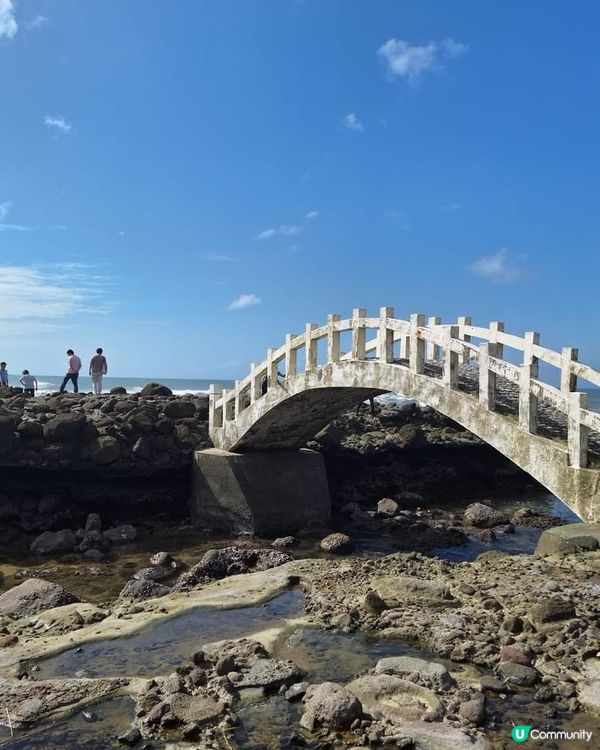 石門洞打卡📸 新北必去景點！