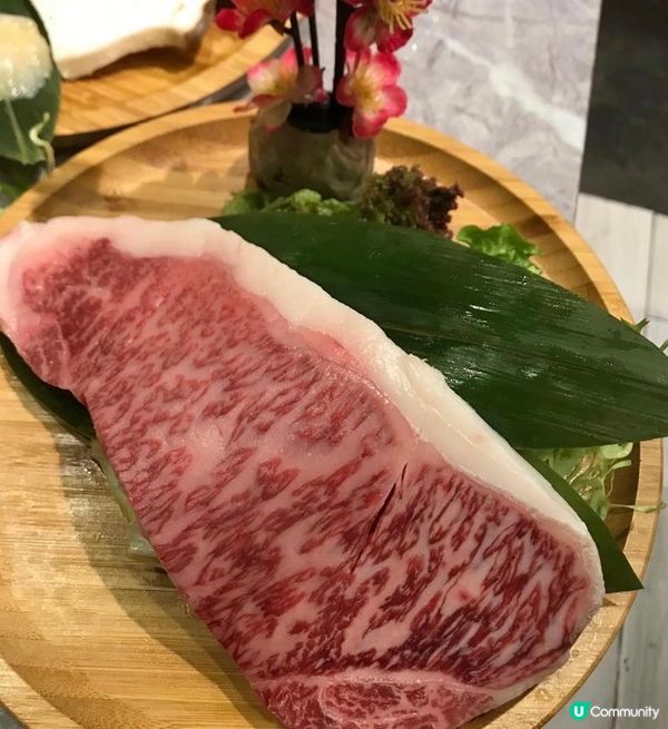 見到呢塊日本和牛已經流晒口水，牛扒紋理清晰，油脂分布平均，屬...