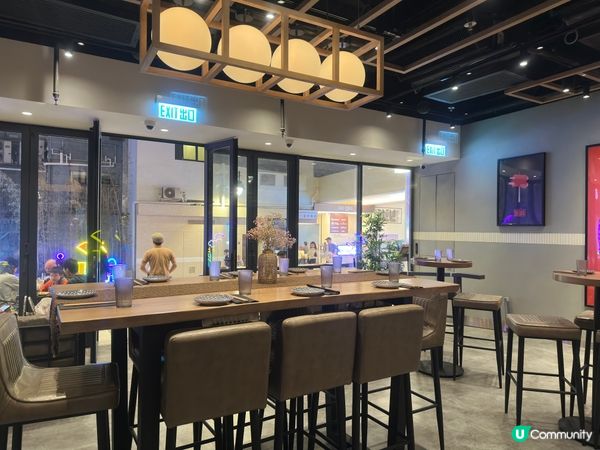 現代居酒屋「酒肉朋友」