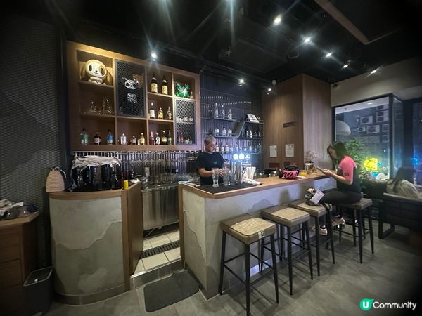 現代居酒屋「酒肉朋友」