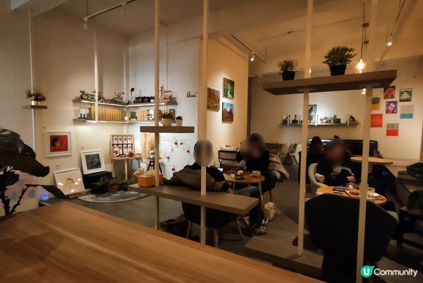 美食探店 ｜高雄苓雅區The Light x Coffee Art n Design網美必打卡咖啡廳 ，超級美味可頌等你品嚐