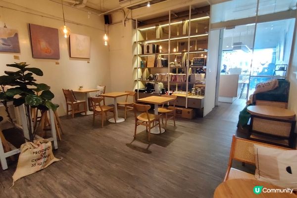 美食探店 ｜高雄苓雅區The Light x Coffee Art n Design網美必打卡咖啡廳 ，超級美味可頌等你品嚐