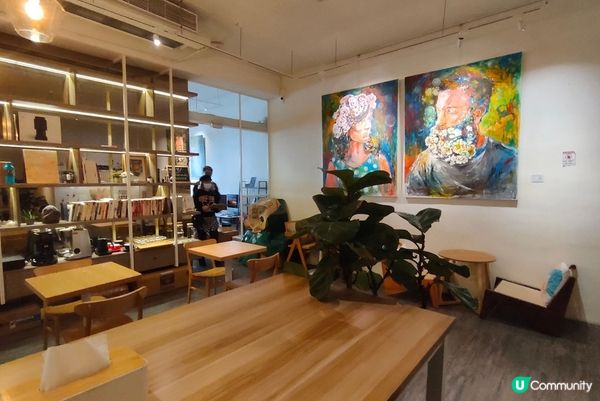 美食探店 ｜高雄苓雅區The Light x Coffee Art n Design網美必打卡咖啡廳 ，超級美味可頌等你品嚐
