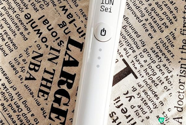 3C｜ION-Sei光觸媒離子電動牙刷，用小小的力道也能刷得很乾淨