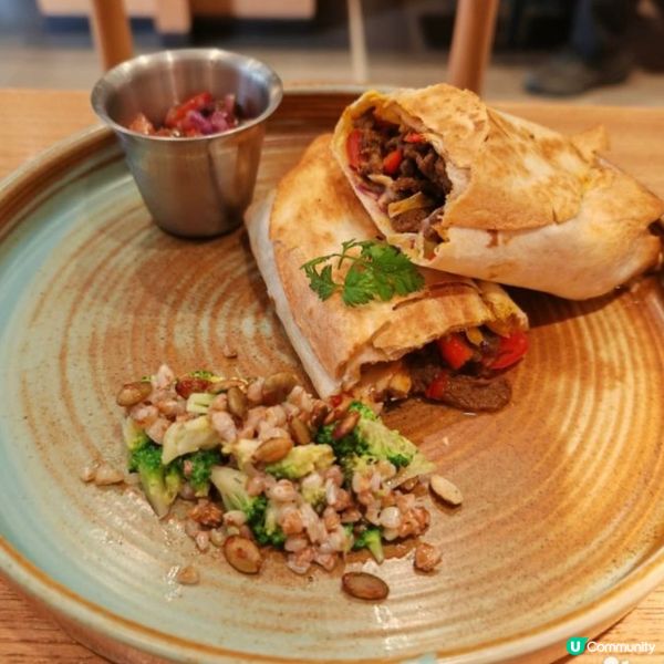 芝士牛肉墨西哥🇲🇽卷餅·牛肉好多肉汁😋