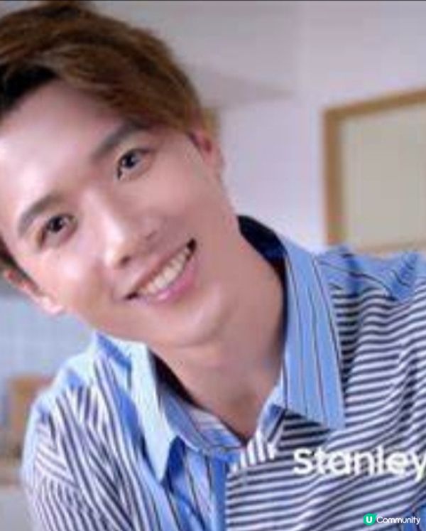 邱士縉 - 香港男歌手，香港男子跳唱組合MIRROR成員
