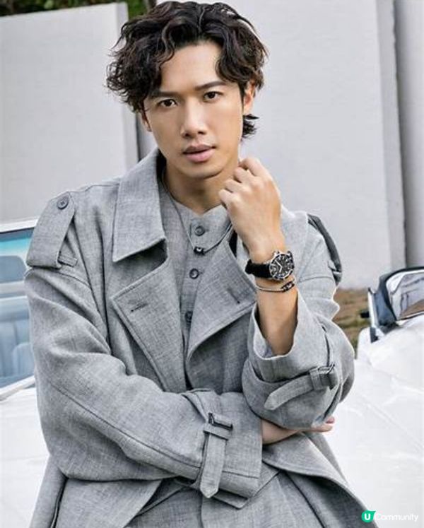 邱士縉 - 香港男歌手，香港男子跳唱組合MIRROR成員
