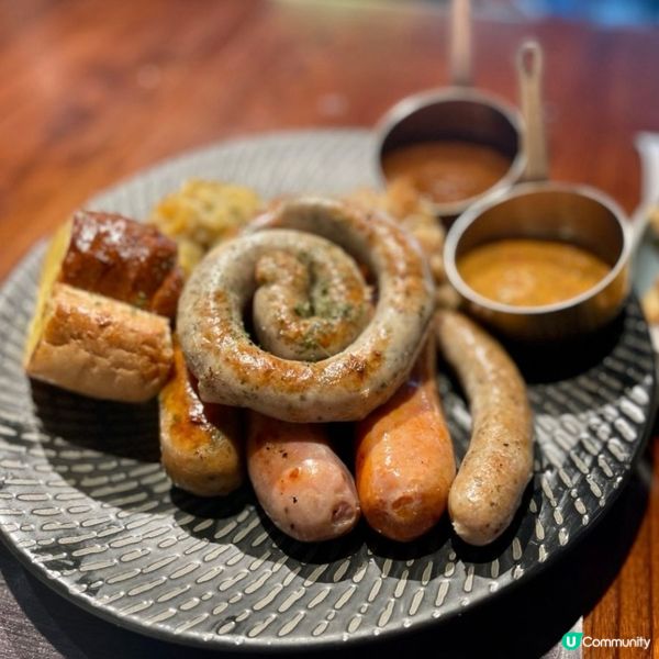 四色德國香腸·四款不同口味的德國香腸·都是皮脆肉嫩多汁